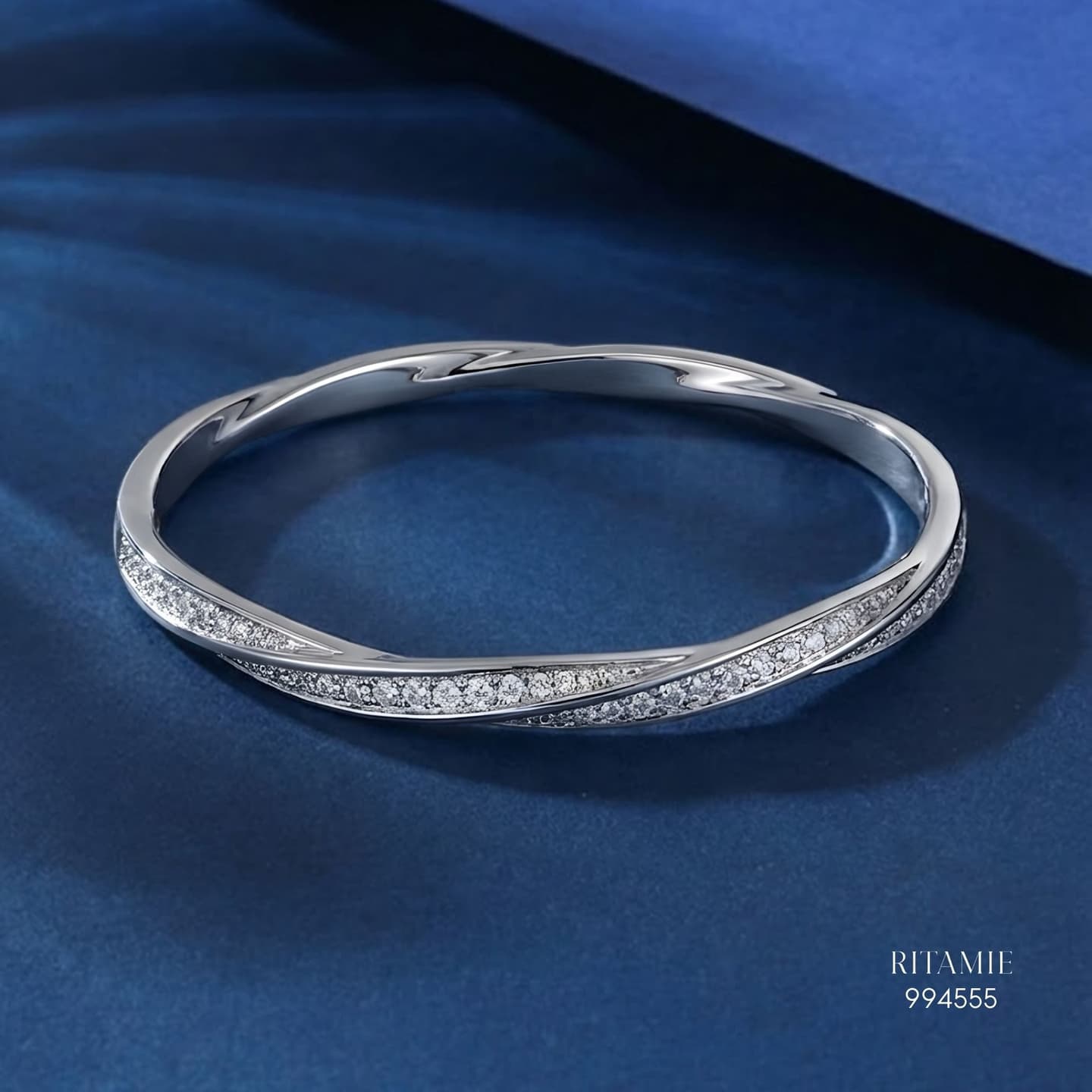 The Infinite Infinity Moissanite Silver Bangle 994555
